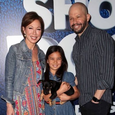 Daisy Cryer along with her parents, Jon Daisy and Lisa Marie Joyner